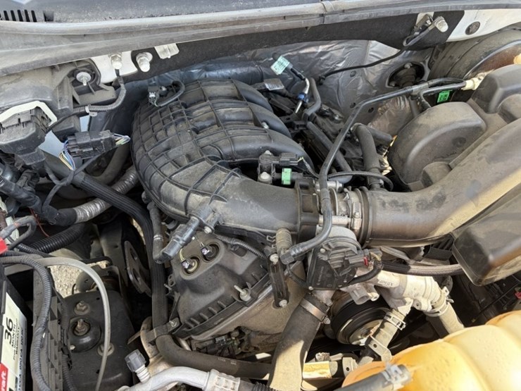 2017-ford-f150-xl-image-11