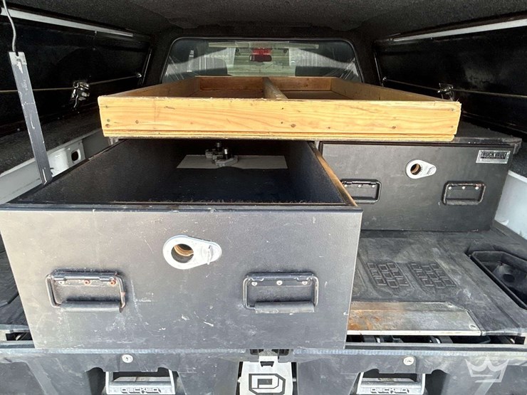 2013-gmc-2500-image-21