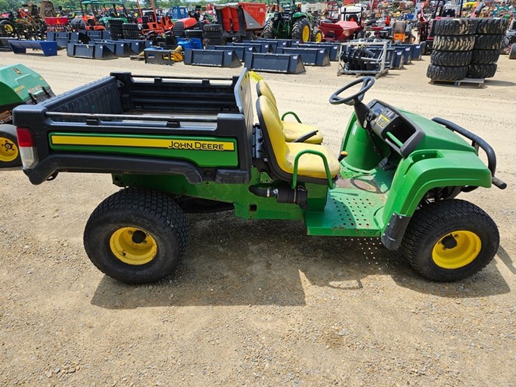 john-deere-gator-image-6