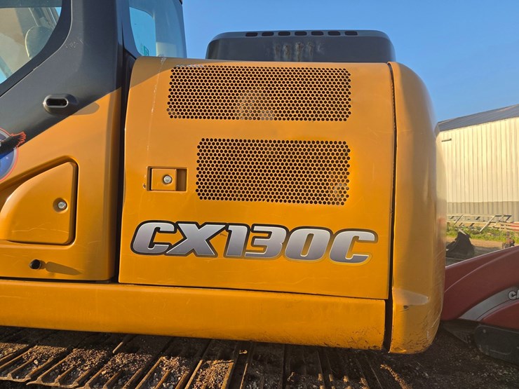 case-cx130c-image-29