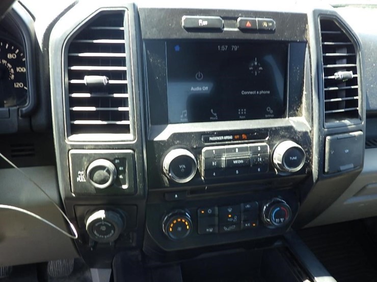 2017-ford-f150-image-23