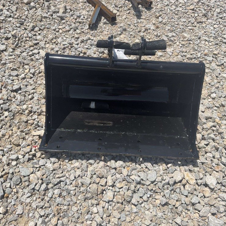 22” Mini Excavator Ditching Bucket