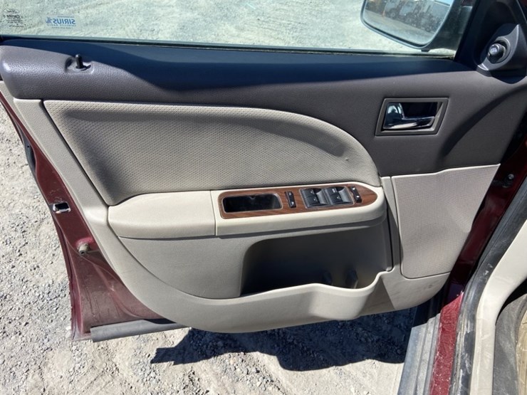 2008-ford-taurus-sel-sedan-image-23
