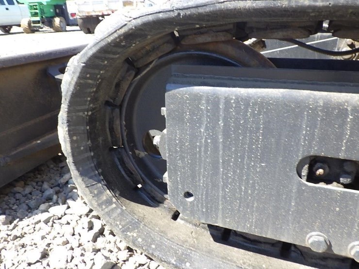komatsu-pc28uu-image-11