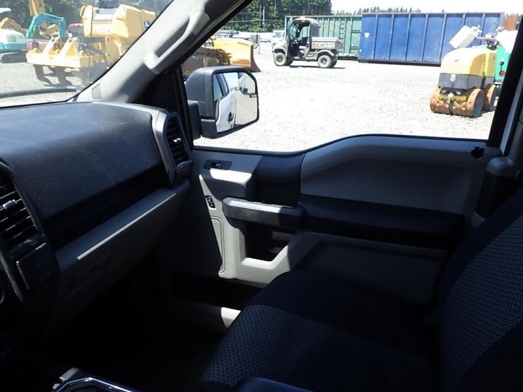 2017-ford-f150-image-26