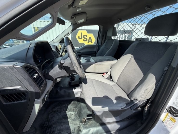 2017-ford-f150-xl-image-22