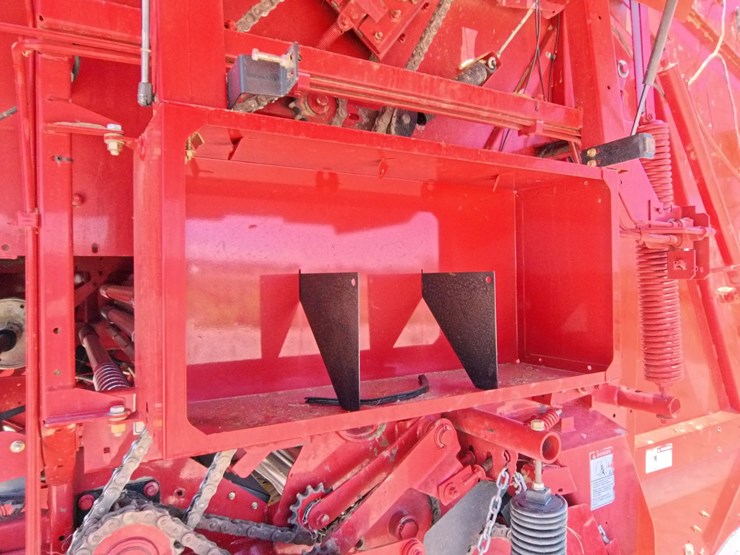 2011-new-holland-br7090-image-30