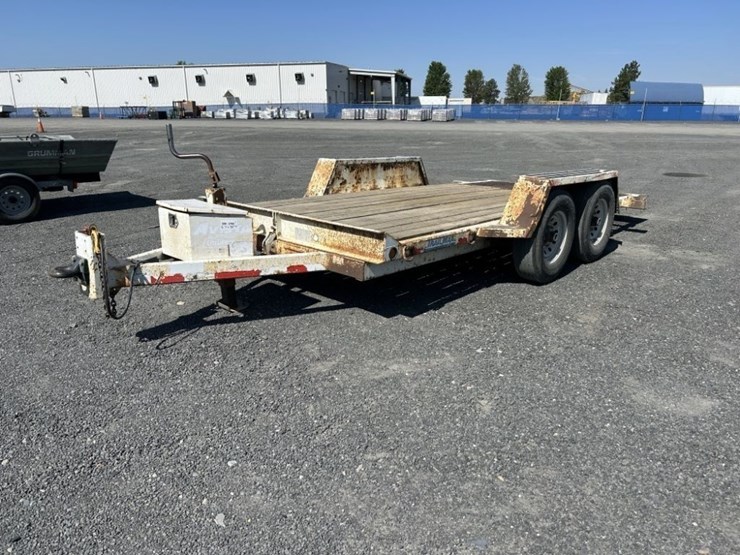 2006-trail-max-t-12-ut-t/a-tilt-deck-equipment-tra-image-1