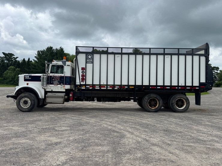 kenworth-w900l-image-2