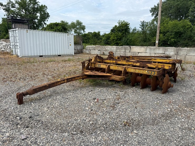 #1440-•-10'-disc-plow-image-1