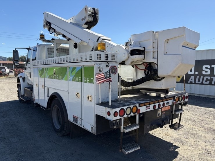 2013-international-durastar-4300-image-6