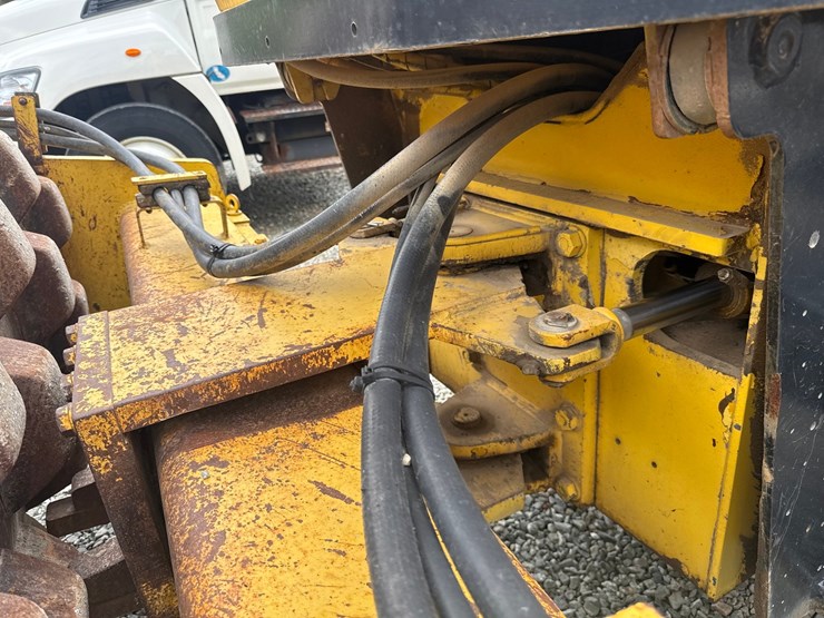 bomag-bw213pd-image-13