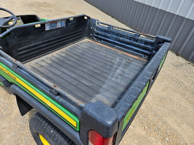 john-deere-gator-image-18
