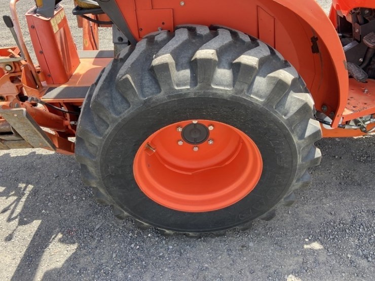 2017-kubota-l3301-image-25