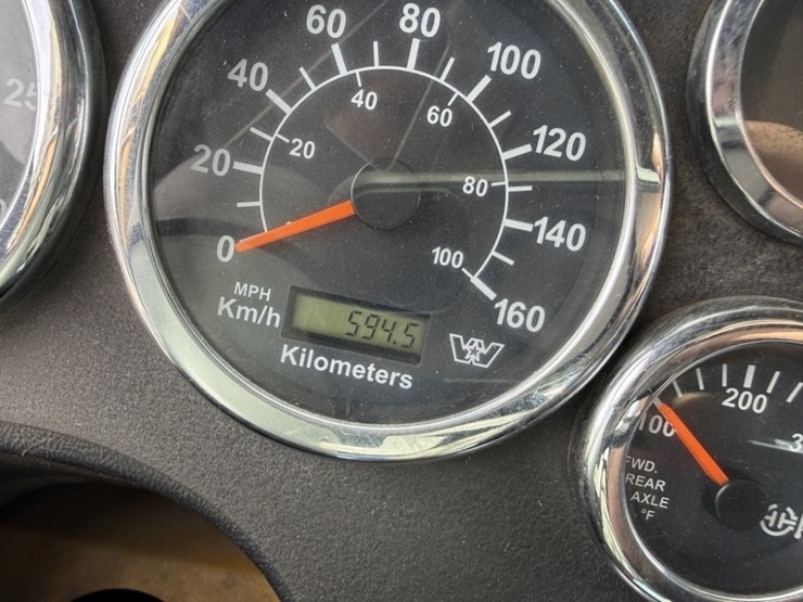 2018-western-star-4900-image-35