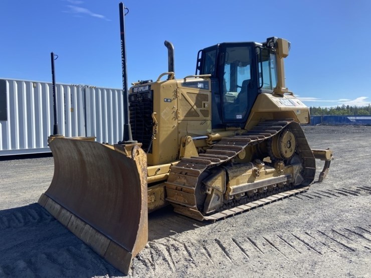 2012-caterpillar-d6n-xl-image-1
