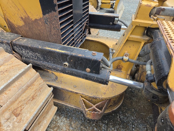 caterpillar-d6-image-14