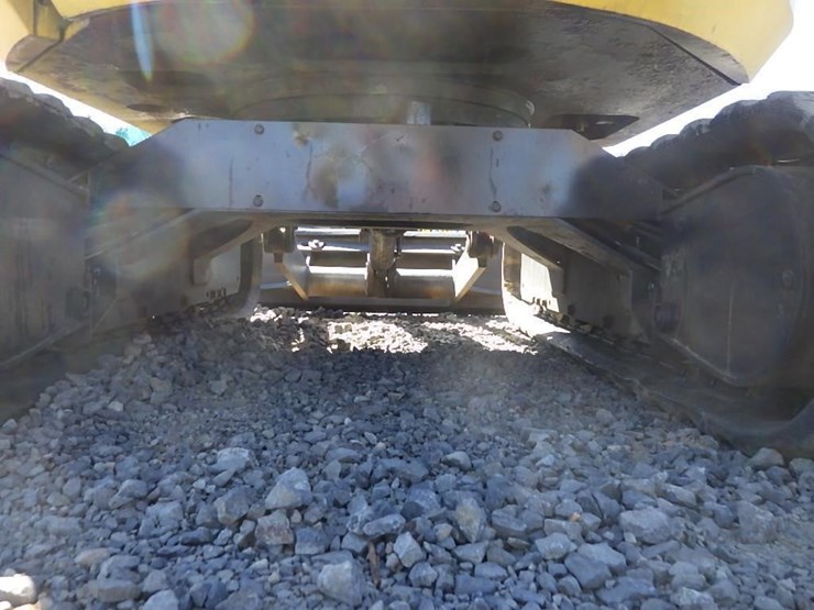 komatsu-pc28uu-image-26
