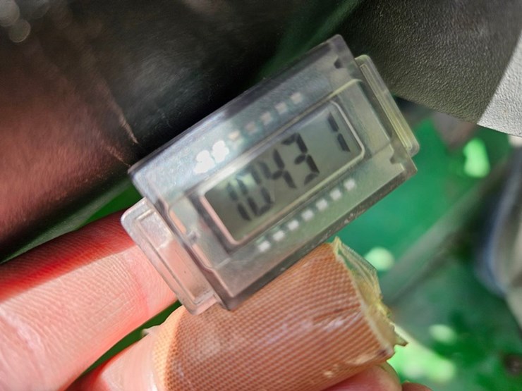 john-deere-gator-image-27