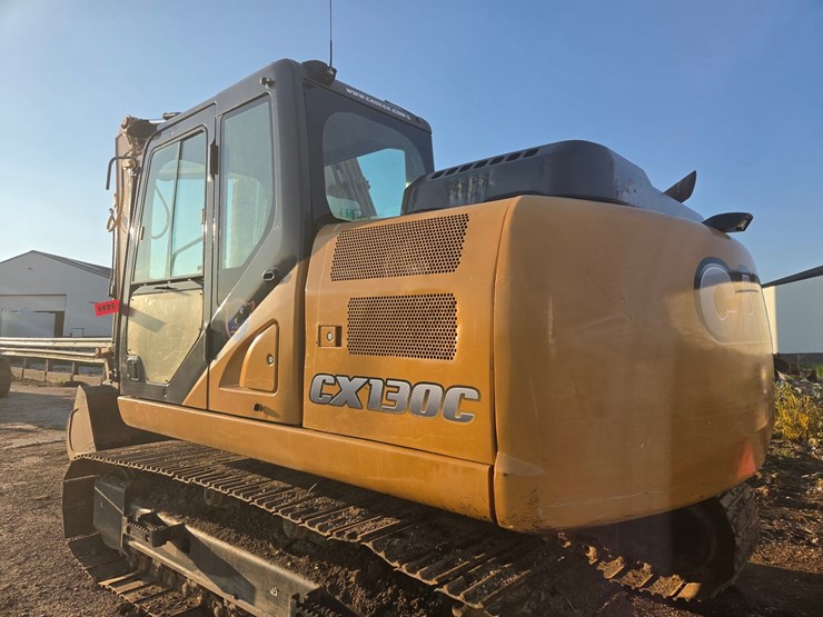 case-cx130c-image-17