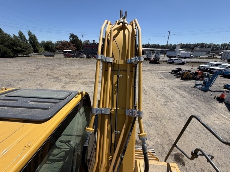 2023-komatsu-pc170lc-11-image-32