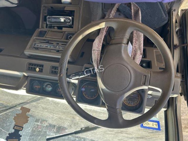 1991-mitsubishi-montero-image-13