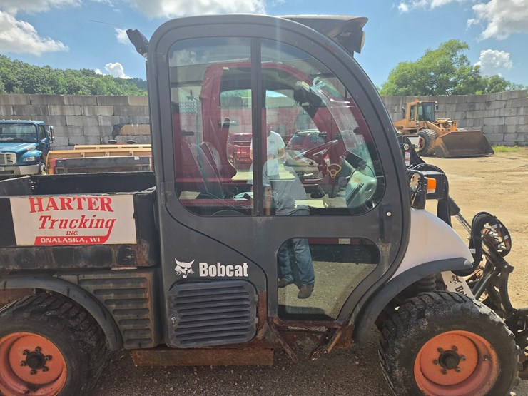 bobcat-toolcat-5600-image-14