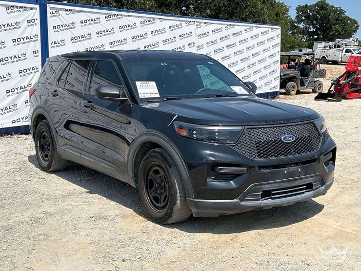 2021-ford-explorer-image-4