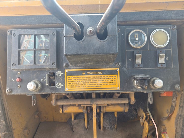 caterpillar-d5c-image-36