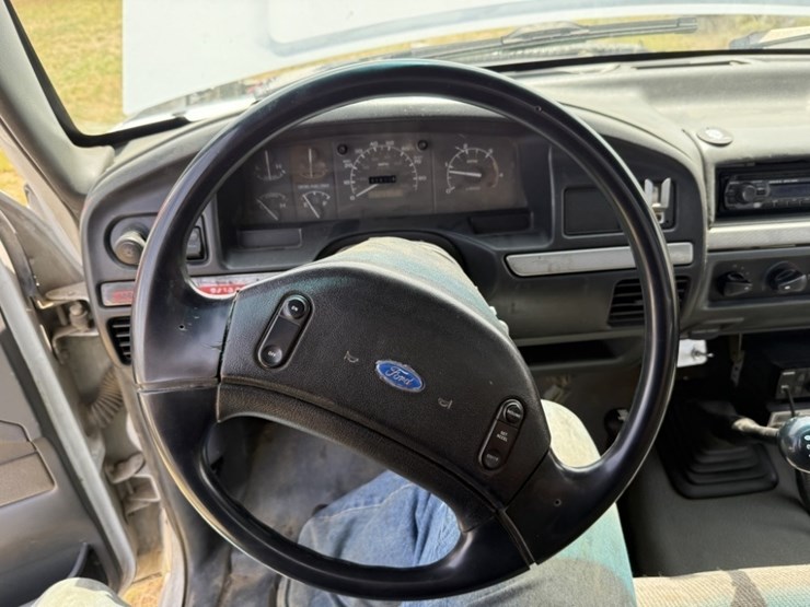 1993-ford-f350-xlt-image-38