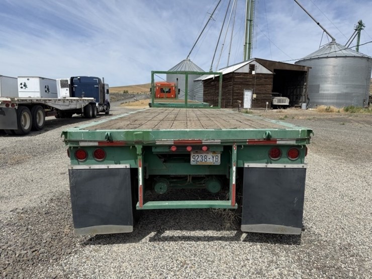 t/a-flatbed-pup-trailer-image-5