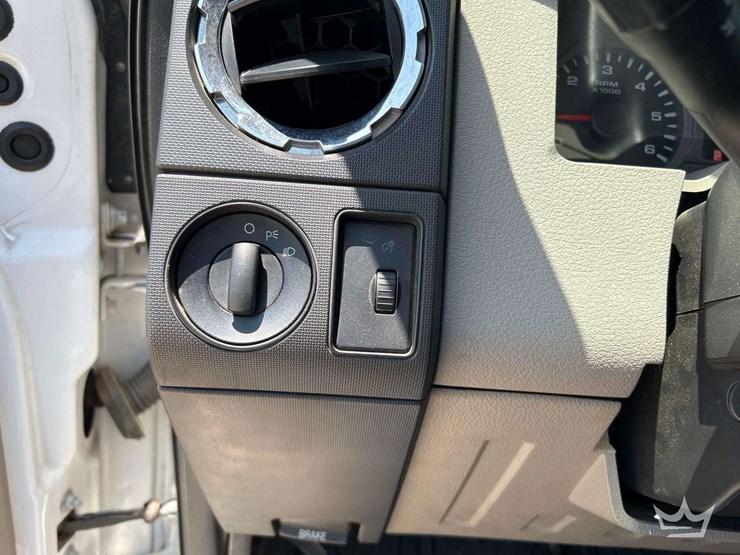 2009-ford-f250-image-15