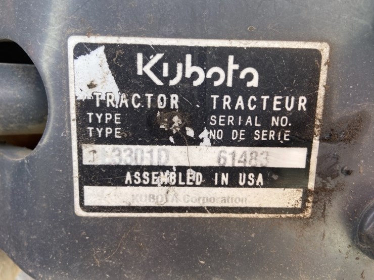 2017-kubota-l3301-image-12