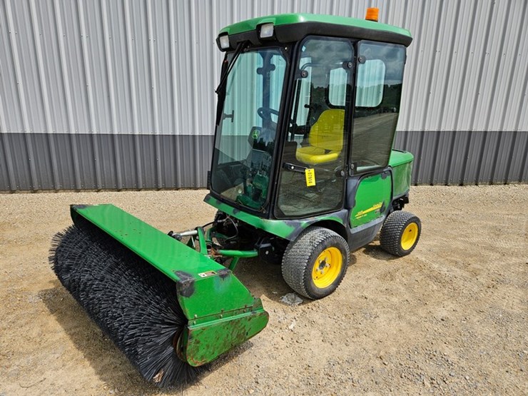 john-deere-1445-image-1