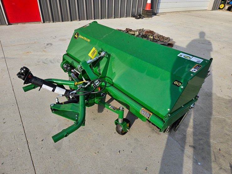 john-deere-60-image-5