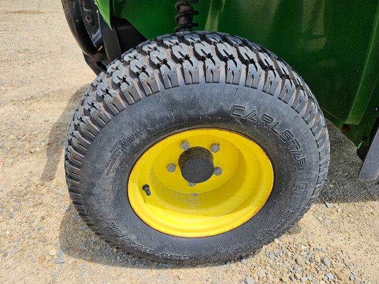 john-deere-gator-image-10