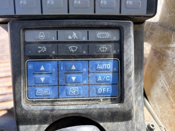 2015-komatsu-pc360-lc-11-image-43