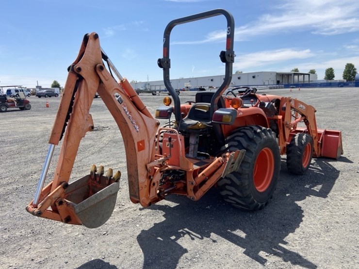 2017-kubota-l3301-image-5