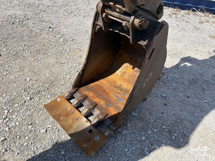 2014-caterpillar-430f-image-29