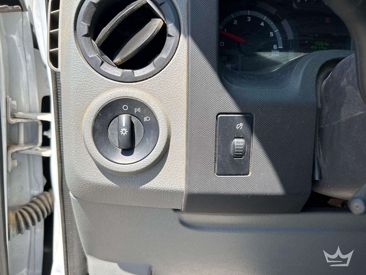 2009-ford-e150-image-15