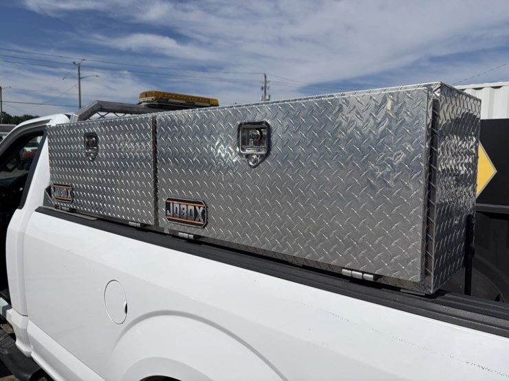 2017-ford-f150-xl-image-20