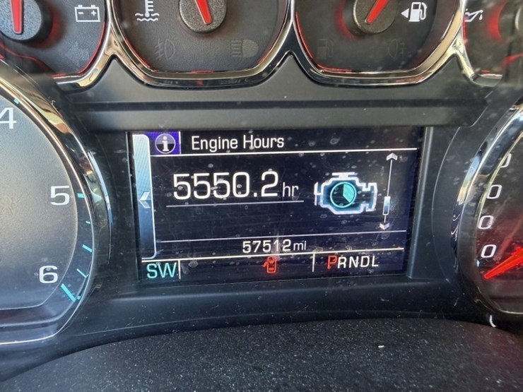 2018-chevrolet-tahoe-image-28