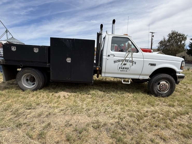 1993-ford-f350-xlt-image-3