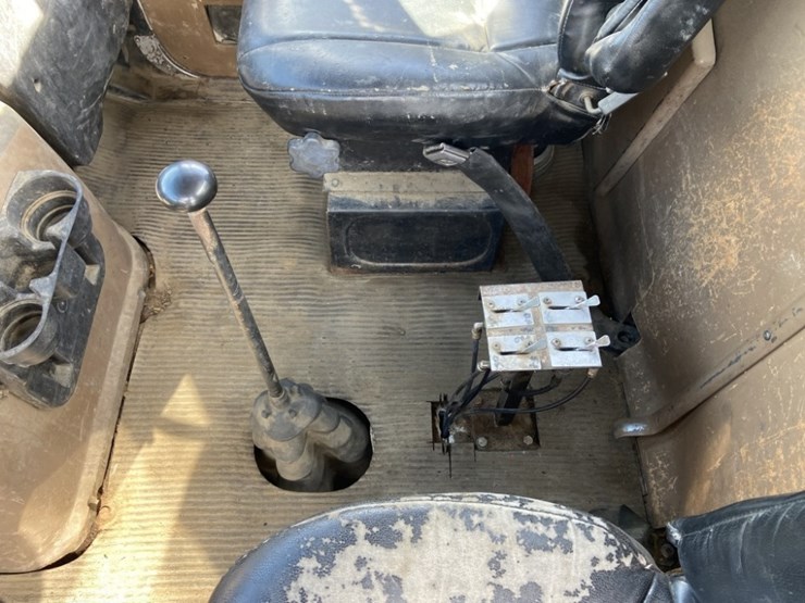 1994-ford-l8000-image-16
