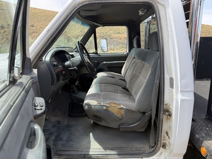 1993-ford-f350-xlt-image-23
