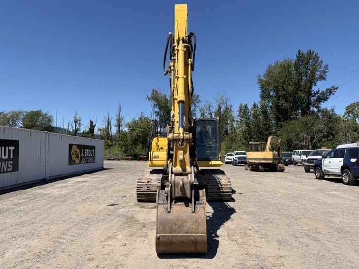 2023-komatsu-pc210-lc-11-image-8