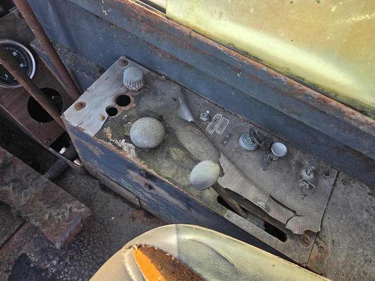 #2446-•-clark-720-crane-truck-image-61