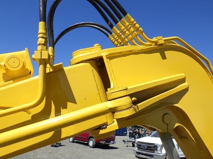 komatsu-pc28uu-image-16