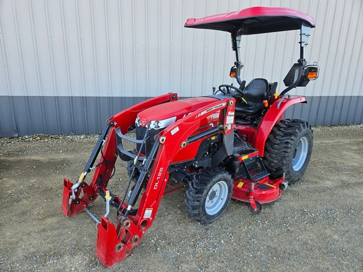 massey-ferguson-1735m-image-2