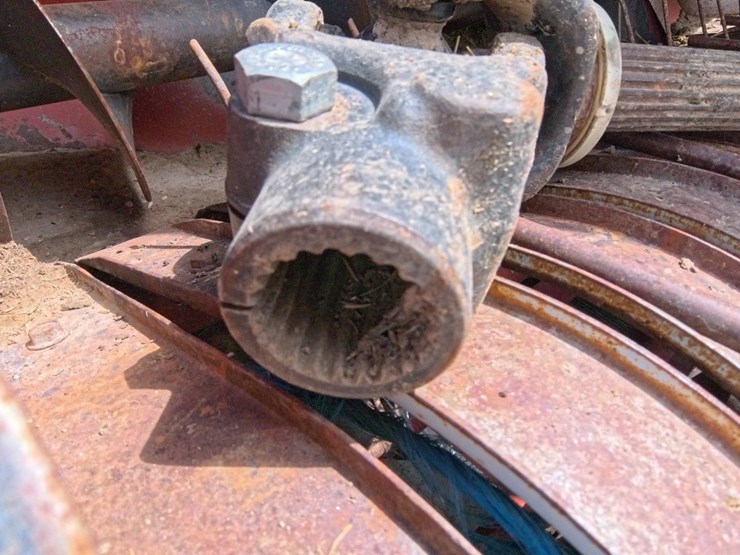 hesston-4900-image-69
